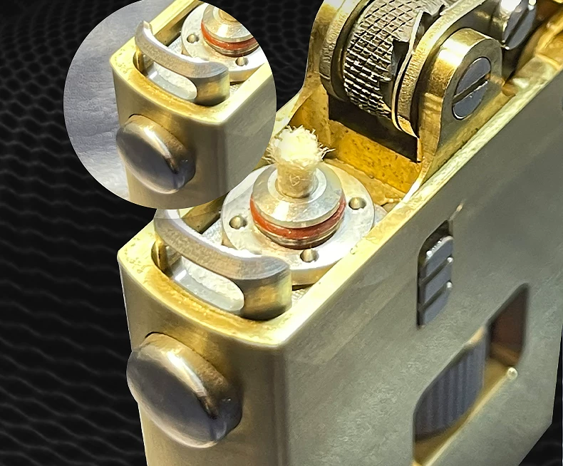 Mechanical ejection wick lighter product detail 9